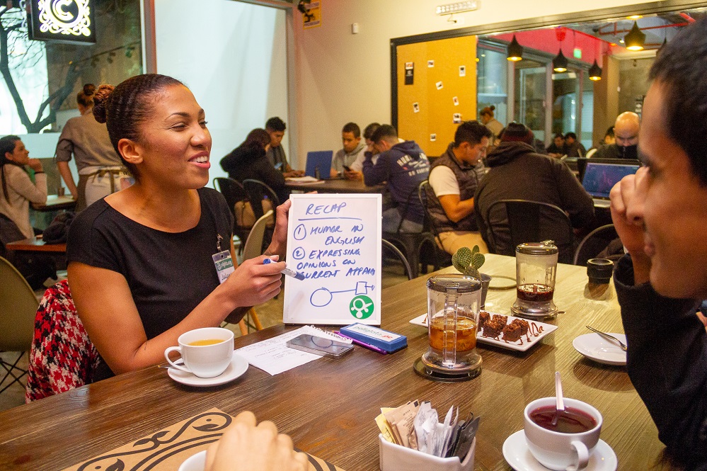 Políglota: la start-up que enseña idiomas en cafeterías