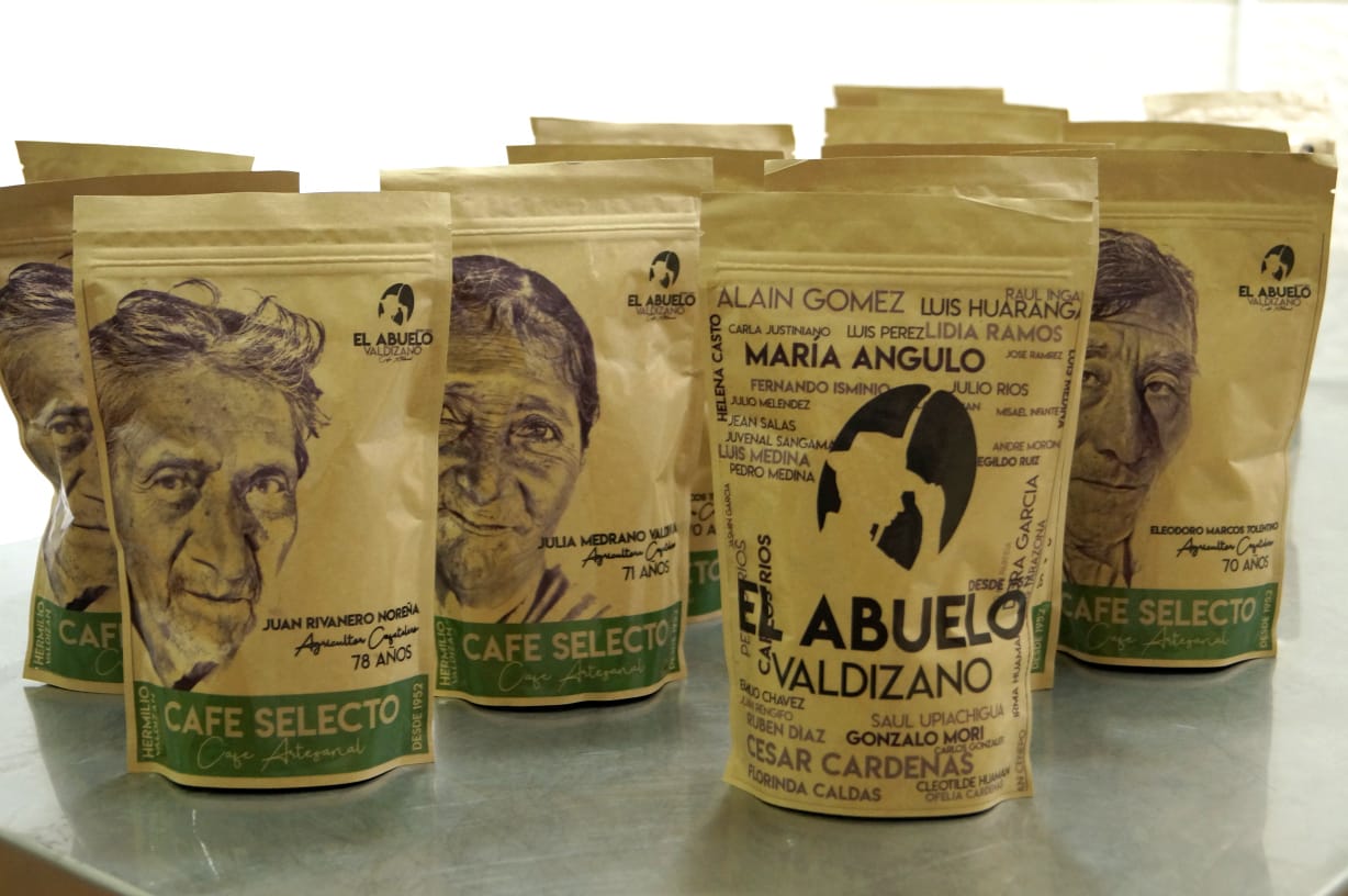 El abuelo Valdizano, el café de los adultos mayores de Huánuco